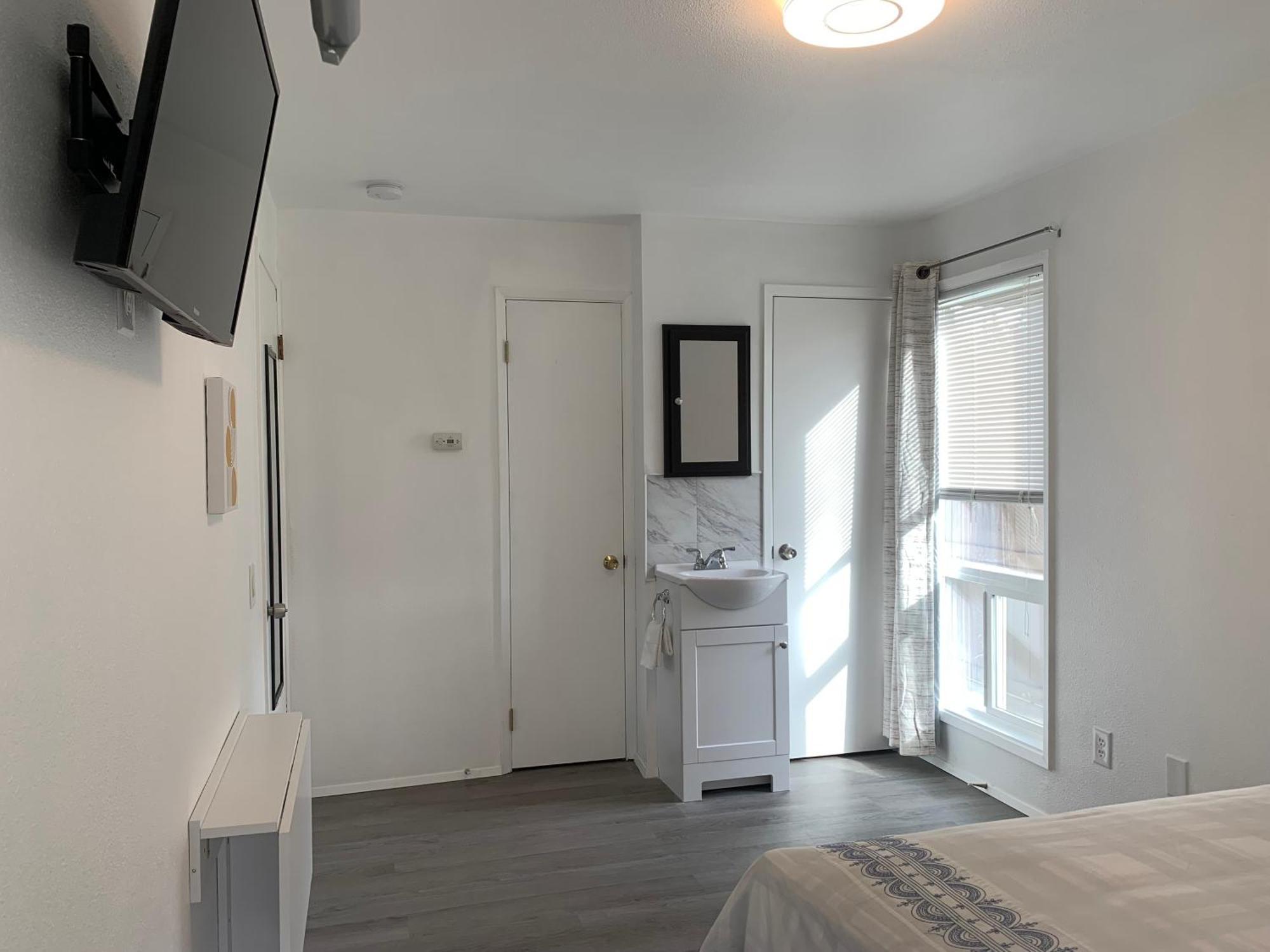 Central Bellevue Retreat Экстерьер фото