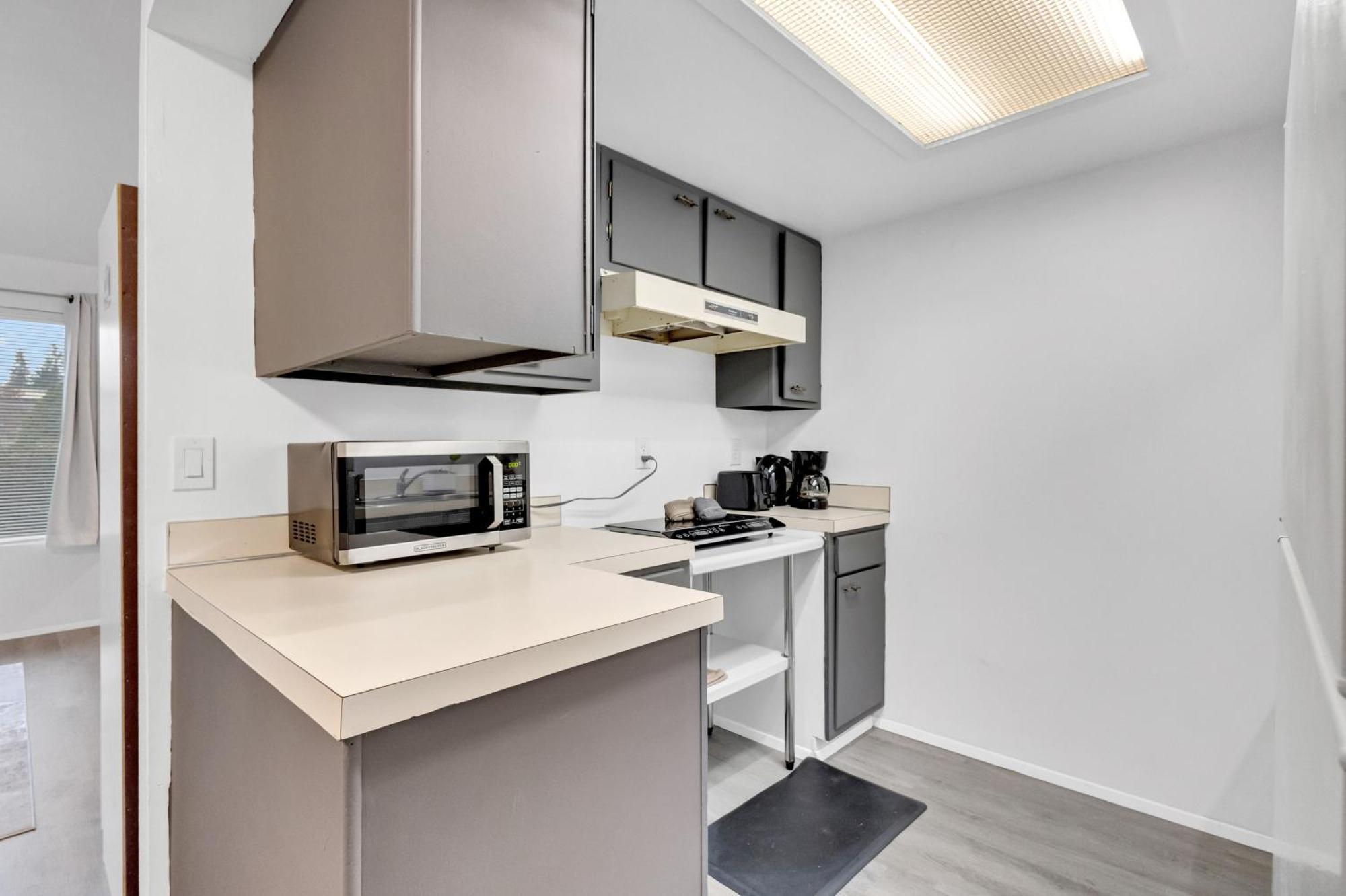 Central Bellevue Retreat Экстерьер фото