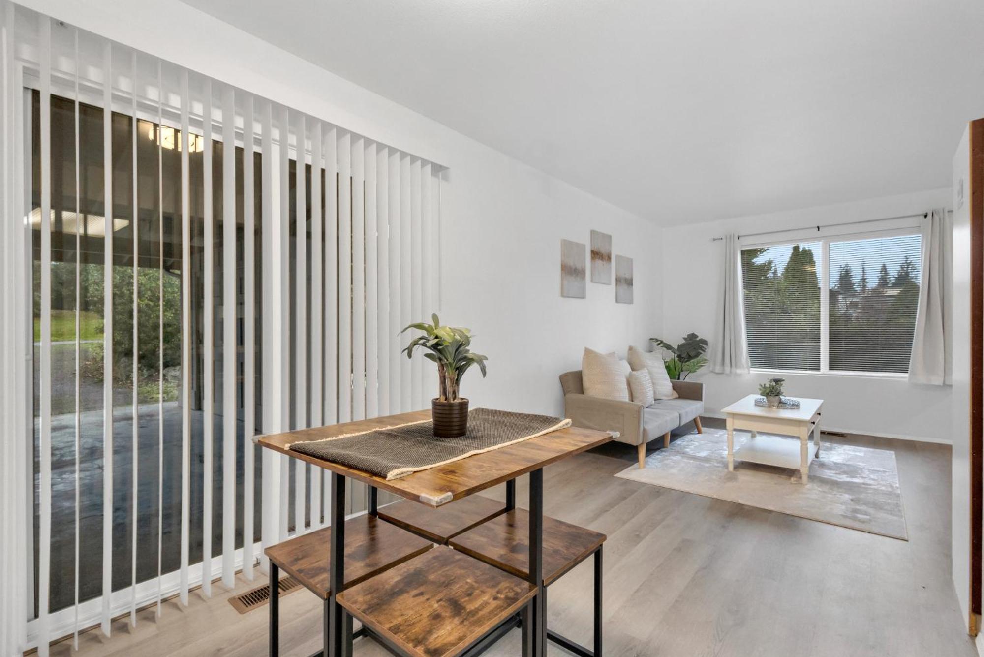 Central Bellevue Retreat Экстерьер фото